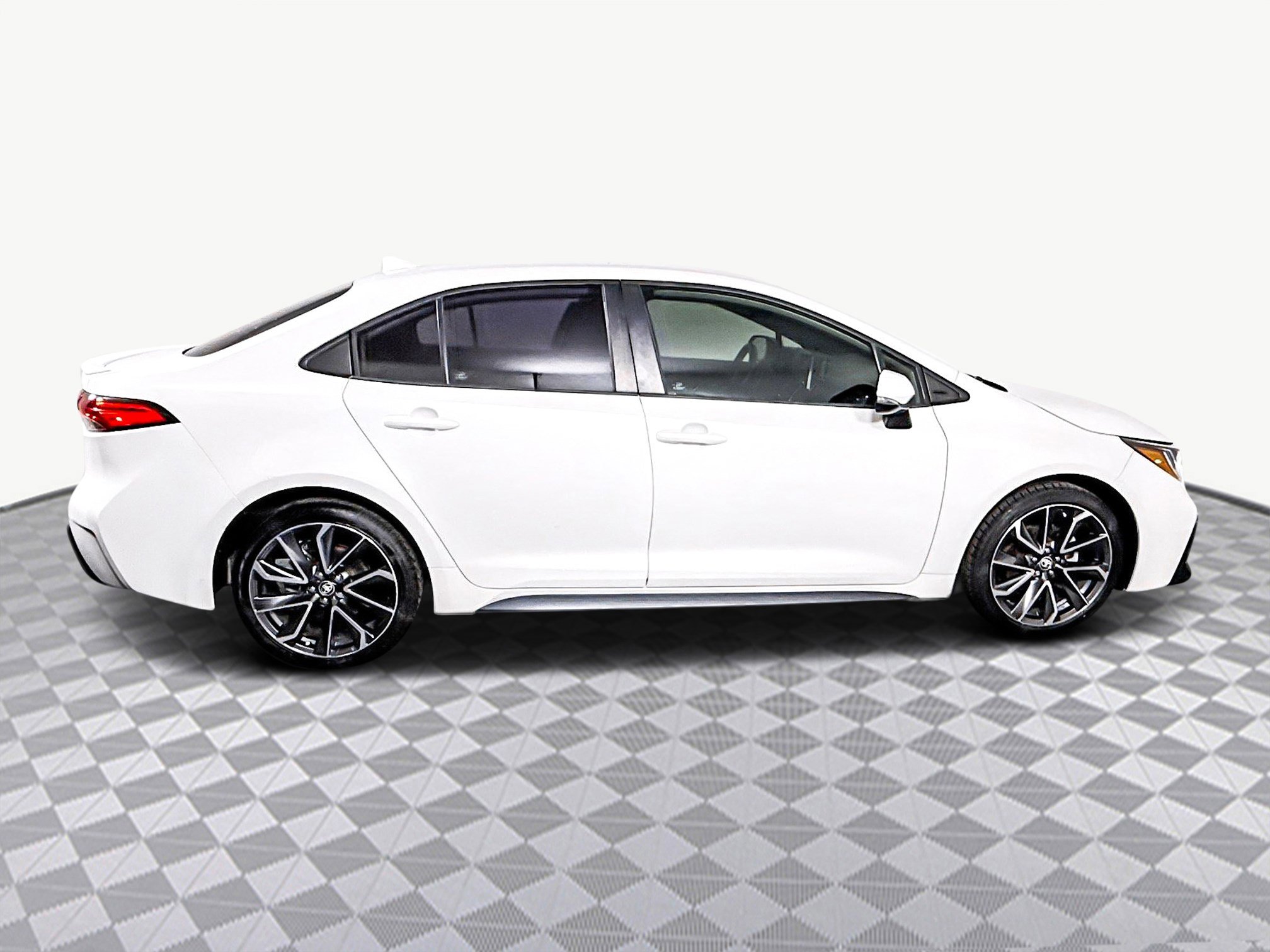 Used 2020 Toyota Corolla SE image 11