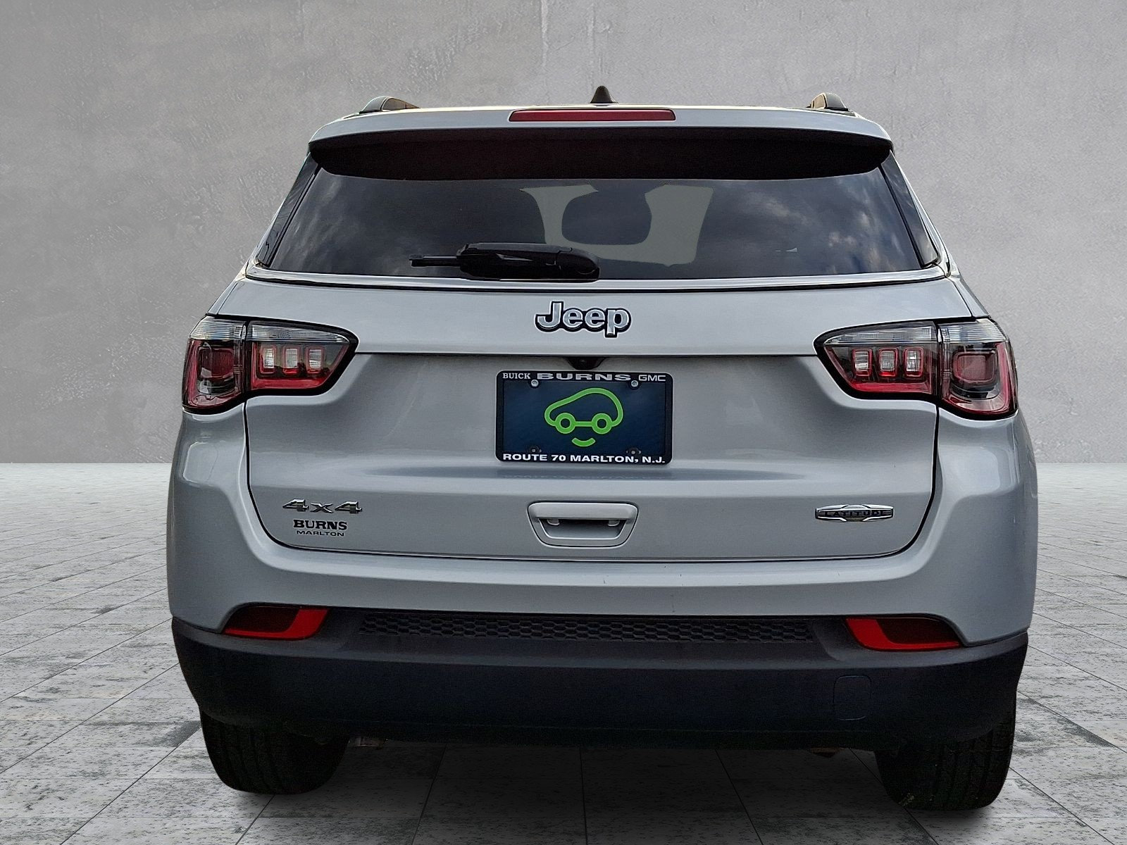 Used 2024 Jeep Compass Latitude AWD/4WD image 5