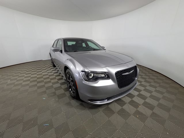 Used 2017 Chrysler 300 S AWD/4WD image 29