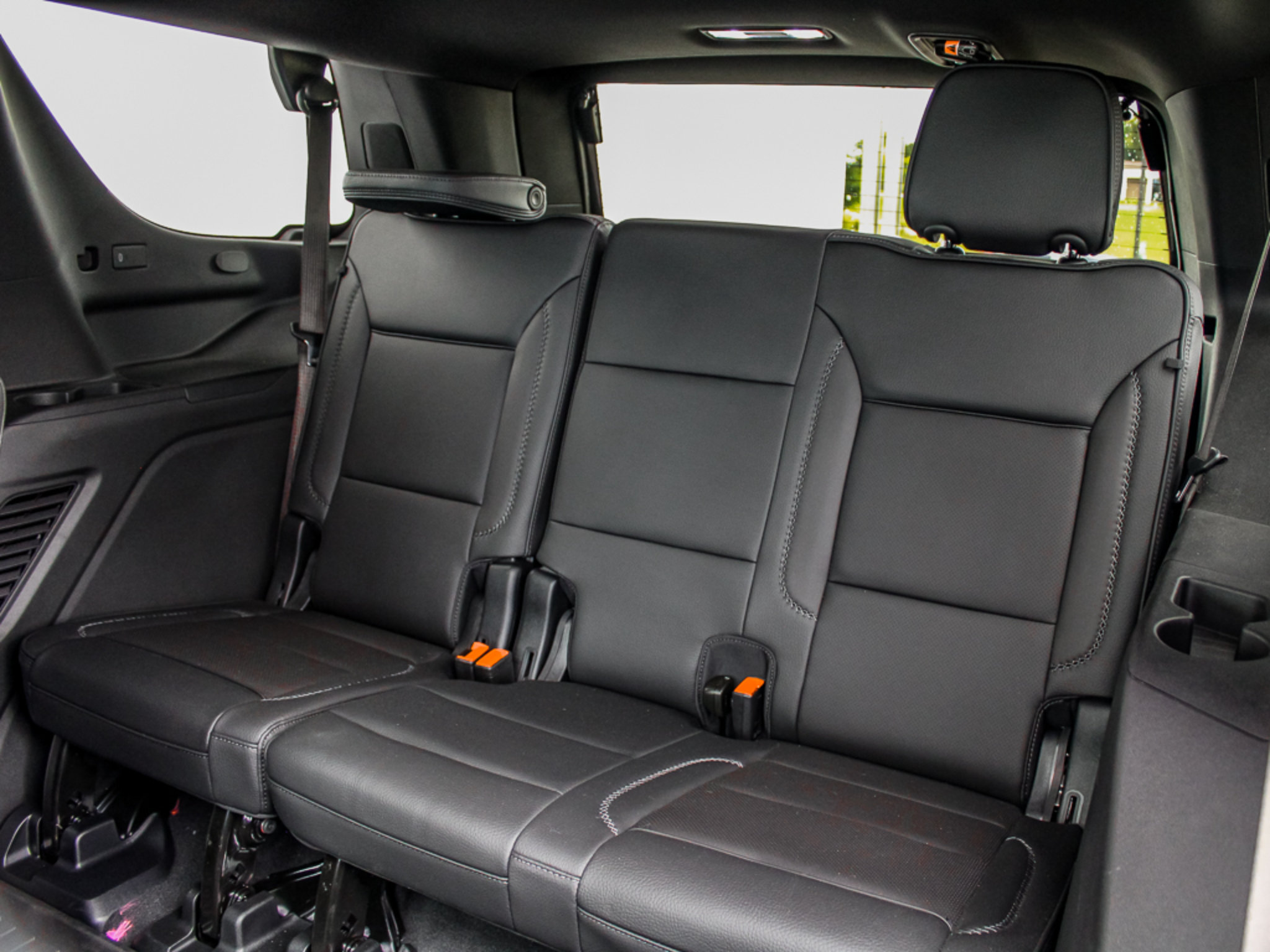 Used 2026 GMC Yukon Denali w/ Sun & Power Step Package AWD/4WD image 24