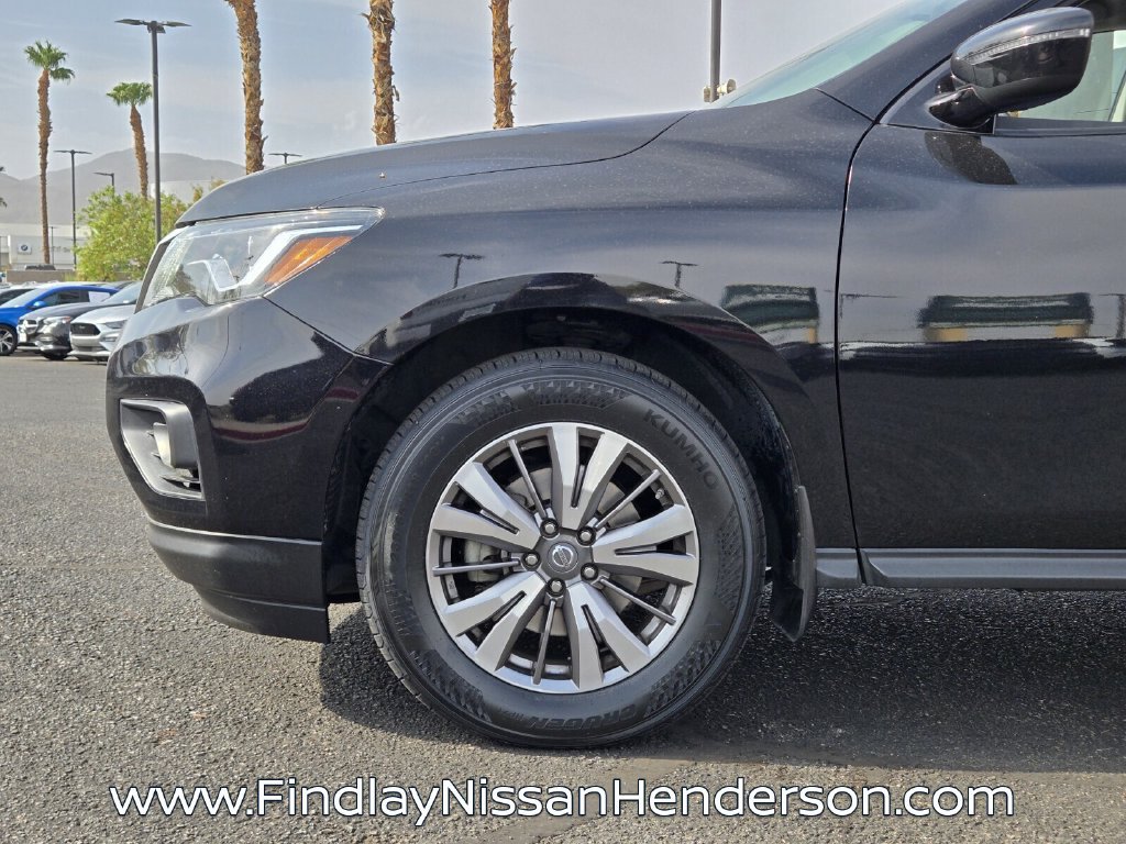 Used 2018 Nissan Pathfinder S FWD image 9