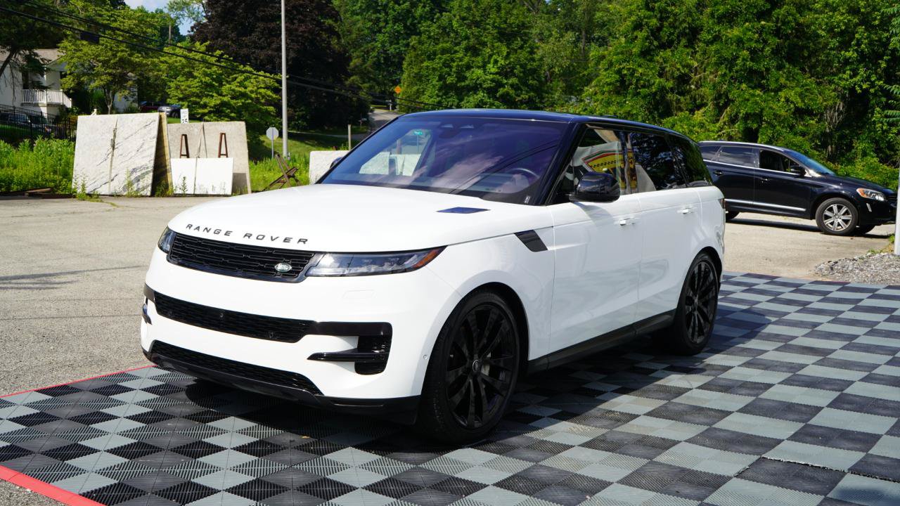 Used 2023 Land Rover Range Rover Sport SE AWD/4WD image 27