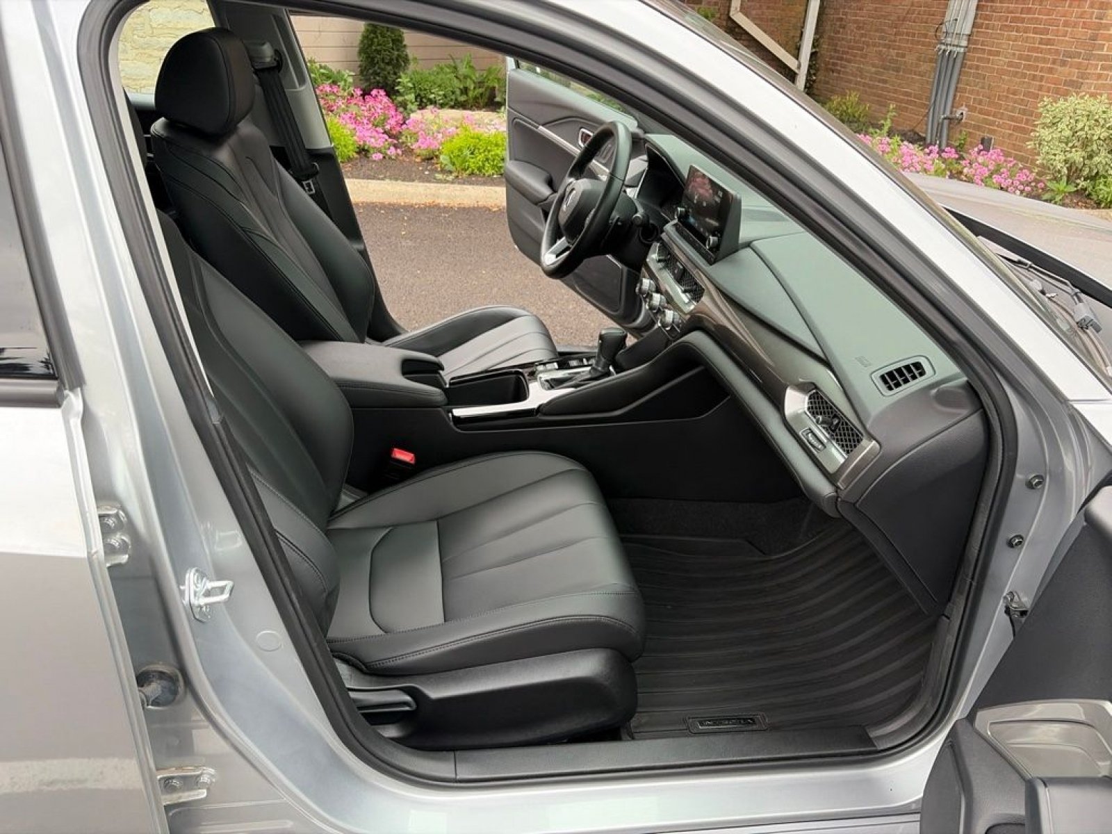Used 2024 Acura Integra FWD image 23