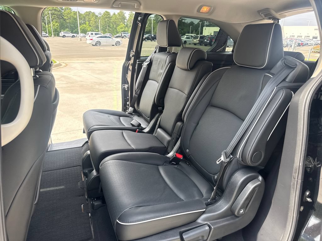 Used 2025 Honda Odyssey Elite image 32