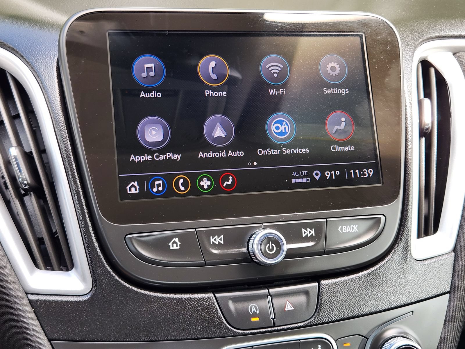 Used 2024 Chevrolet Malibu LT FWD image 17
