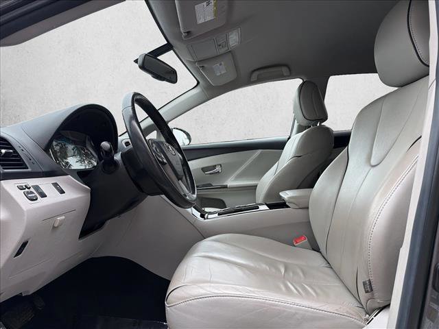 Used 2014 Toyota Venza XLE image 11