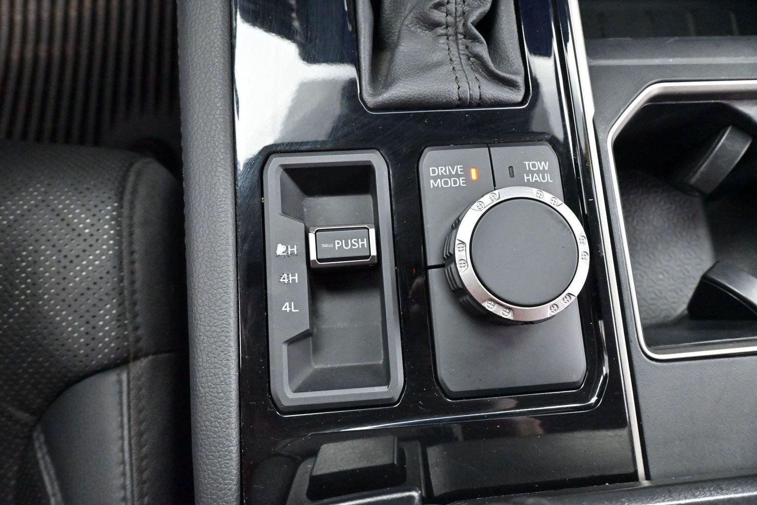Used 2023 Toyota Tundra Limited AWD/4WD image 28