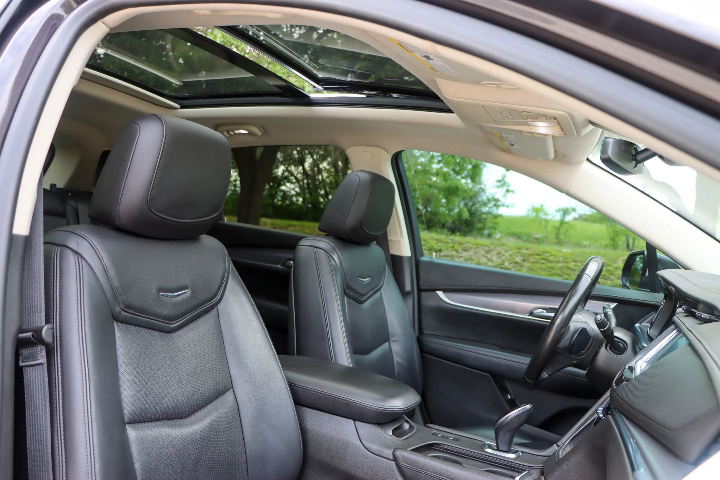 Used 2019 Cadillac XT5 Premium Luxury w/ Driver Assist Package FWD image 21