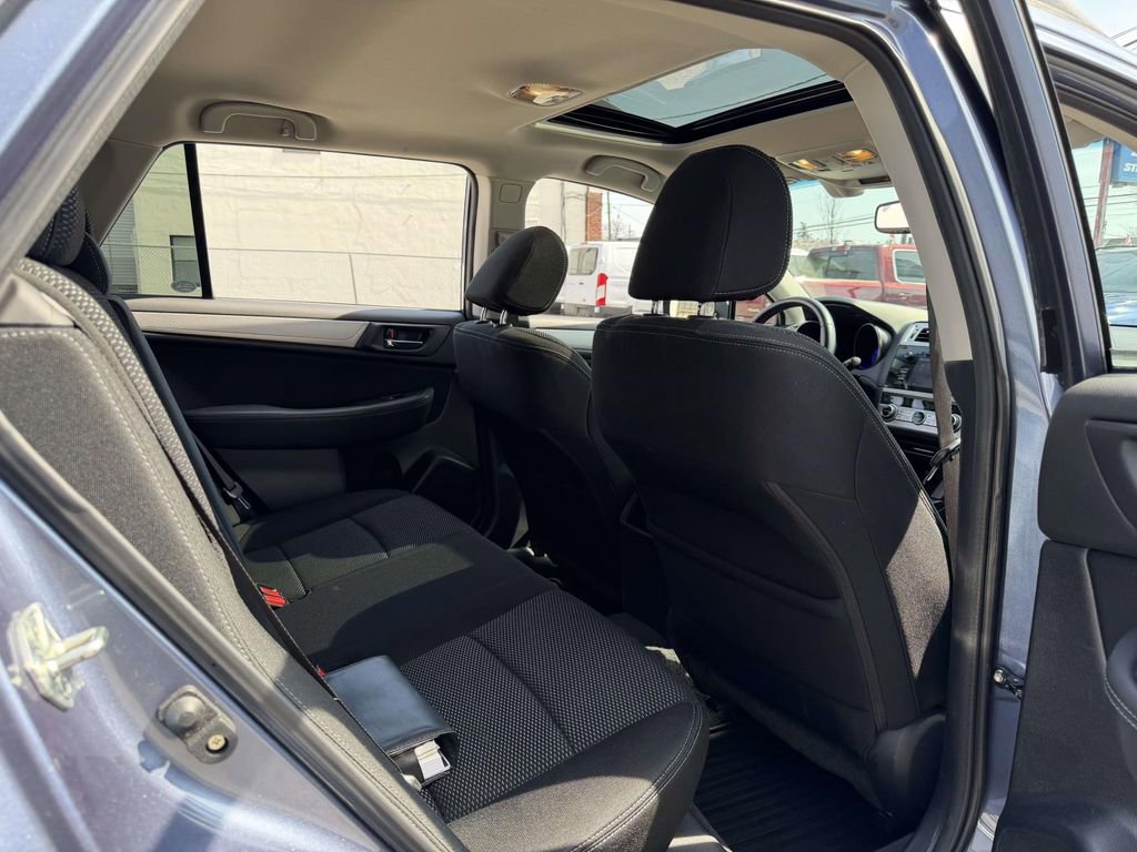 Used 2016 Subaru Outback 2.5i Premium image 13