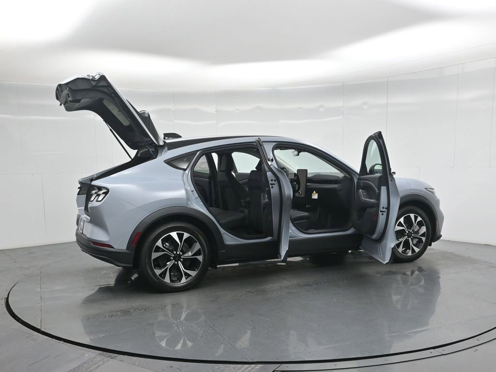 New 2026 Ford Mustang Mach-E Select image 4