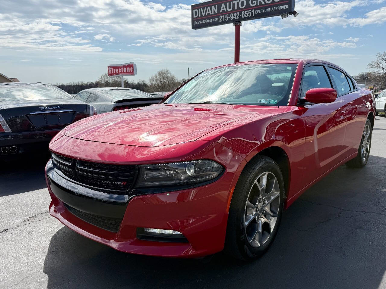 Used 2015 Dodge Charger SXT w/ AWD Plus Group image 3