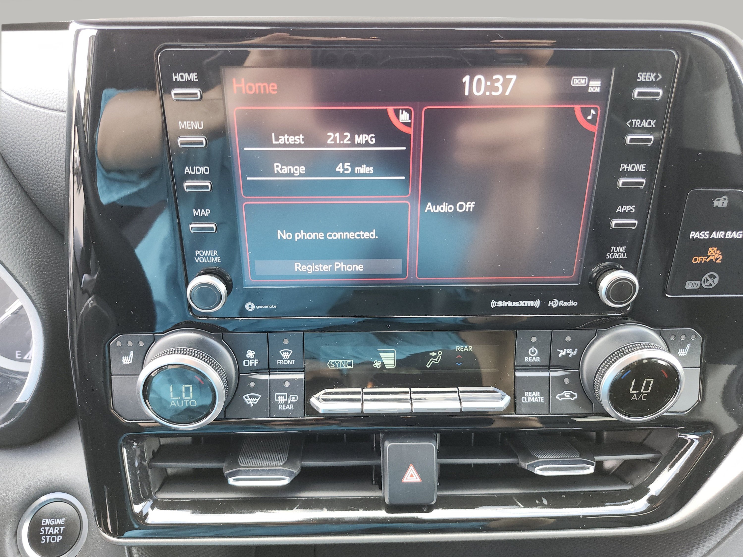 Used 2021 Toyota Highlander XLE FWD image 24