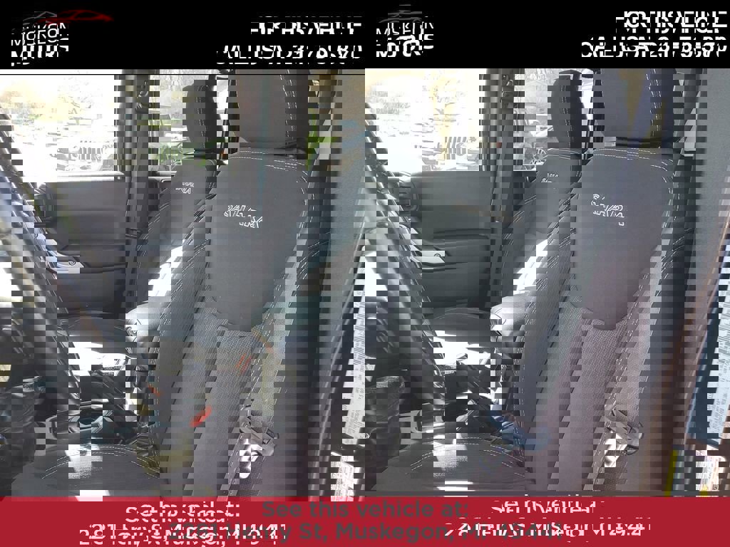 Used 2016 Jeep Wrangler Unlimited Sahara image 17