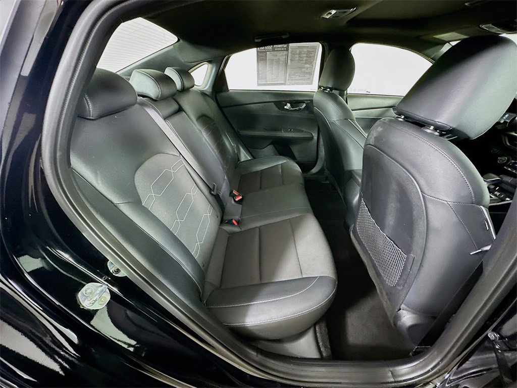 Used 2024 Kia Forte GT-Line w/ GT-Line Premium Package image 11