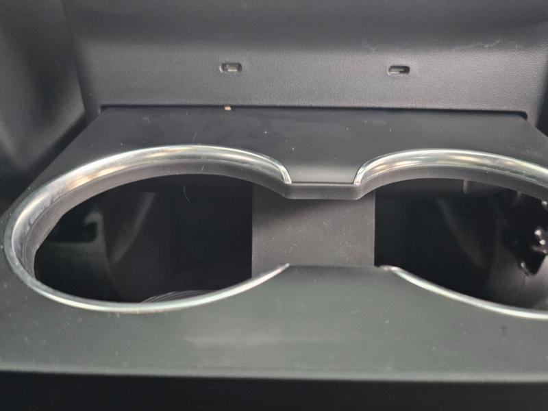 Used 2022 Tesla Model X image 63