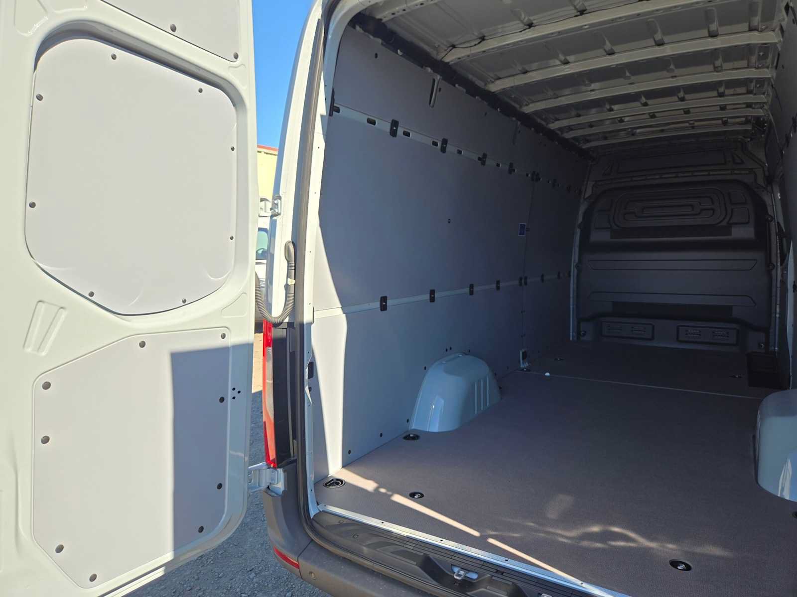 New 2026 Mercedes-Benz Sprinter 2500 image 17