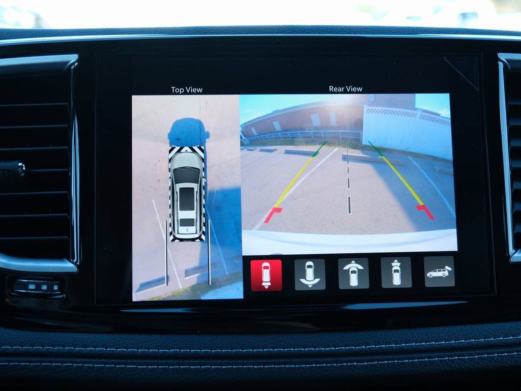 New 2026 Chrysler Pacifica Limited w/ Uconnect Theater Family Group FWD image 22