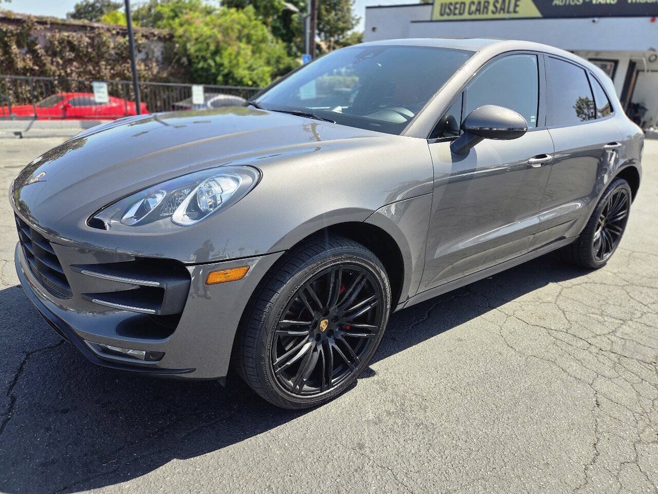 Used 2016 Porsche Macan Turbo AWD/4WD image 9