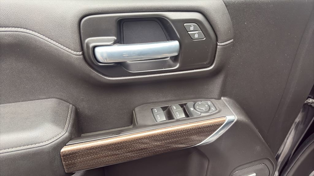 Used 2020 Chevrolet Silverado 1500 LT Trail Boss image 10