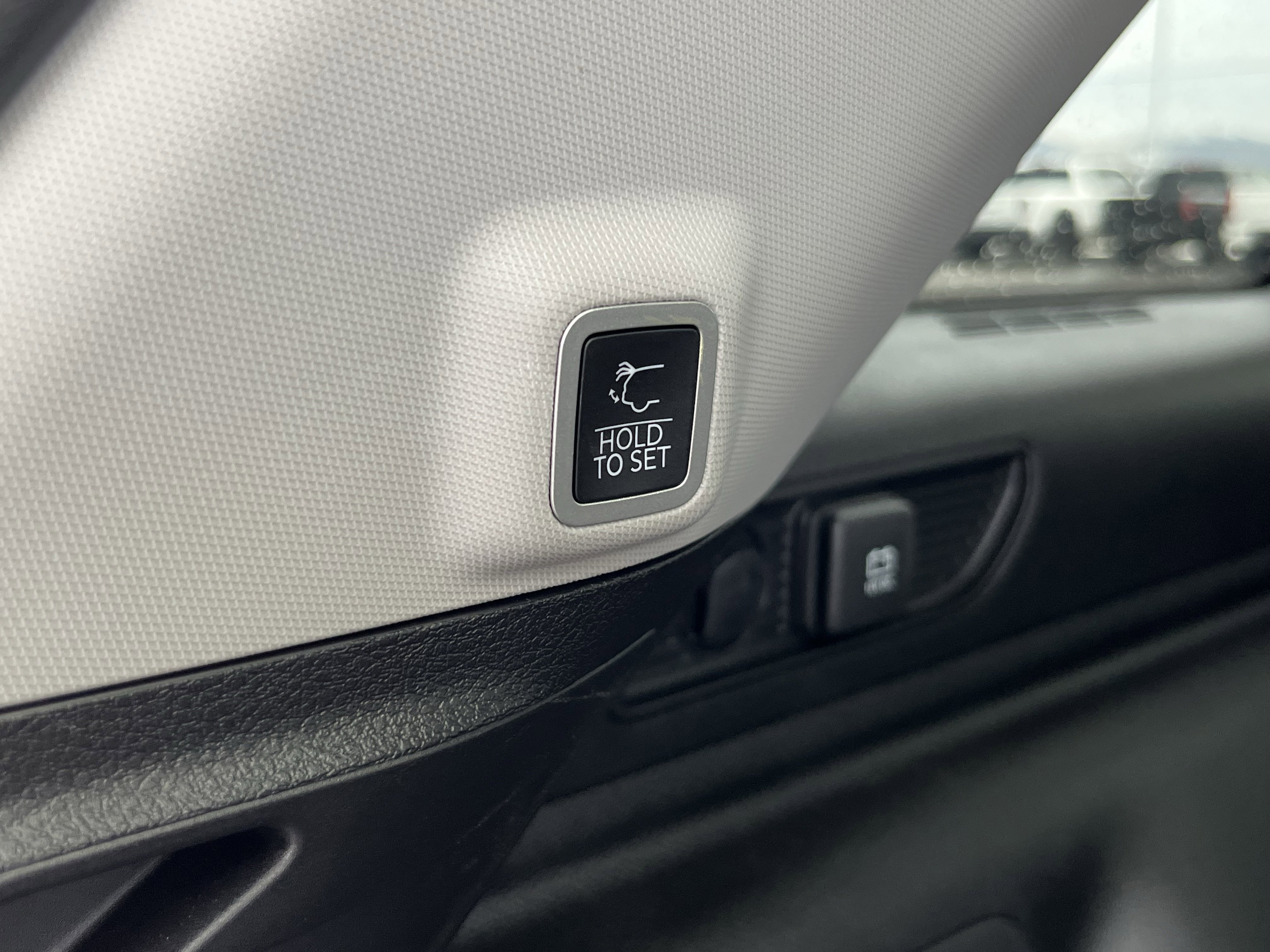 Used 2022 Jeep Grand Cherokee Limited 4xe image 7