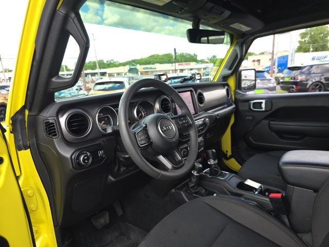 Used 2023 Jeep Gladiator Sport AWD/4WD image 20
