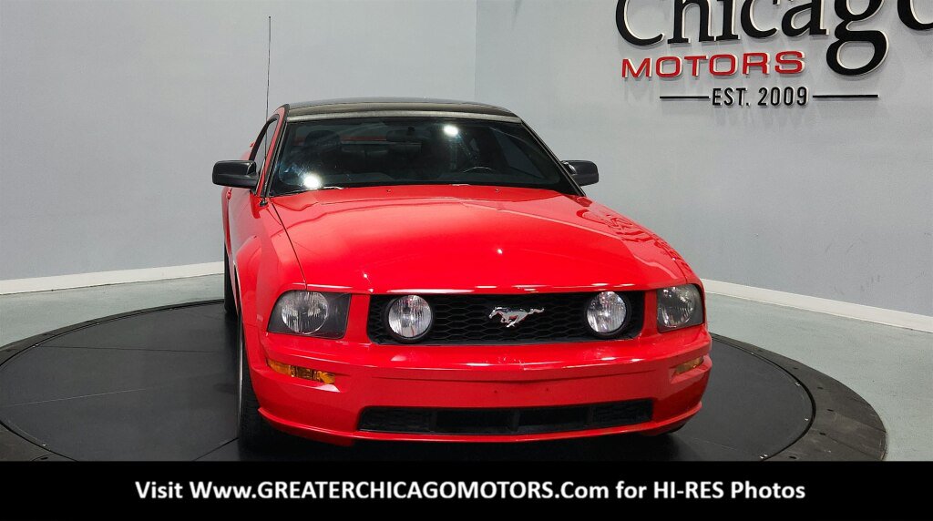 Used 2006 Ford Mustang GT RWD image 3