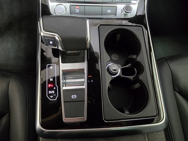 Used 2020 Audi Q7 3.0T Premium w/ Convenience Package AWD/4WD image 25