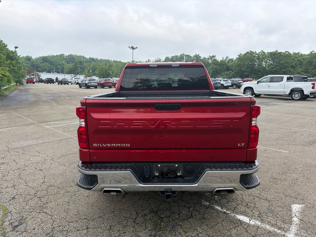 Used 2023 Chevrolet Silverado 1500 LT AWD/4WD image 4