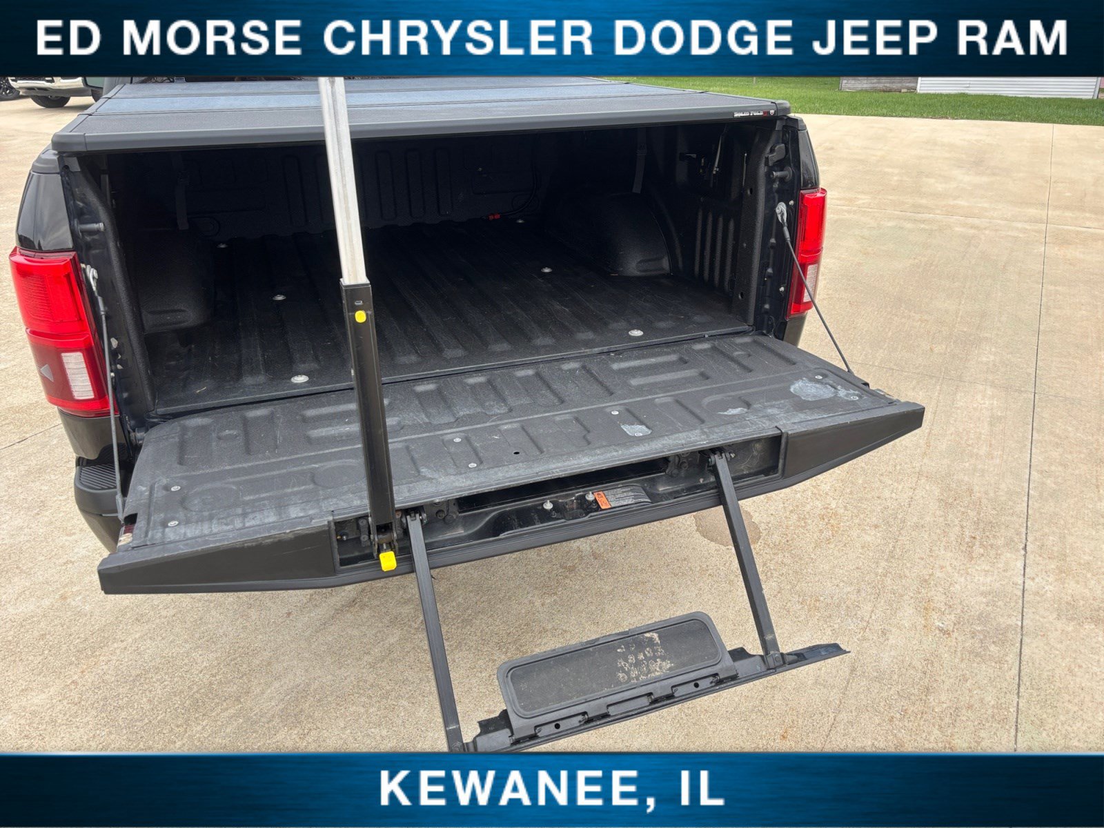 Used 2018 Ford F150 Platinum w/ Equipment Group 701A Luxury image 20