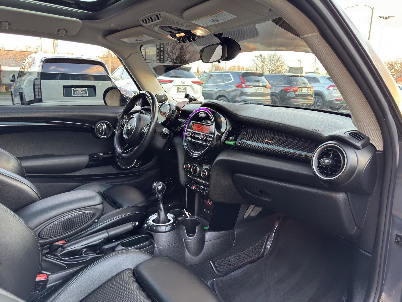 Used 2015 MINI Cooper S image 28