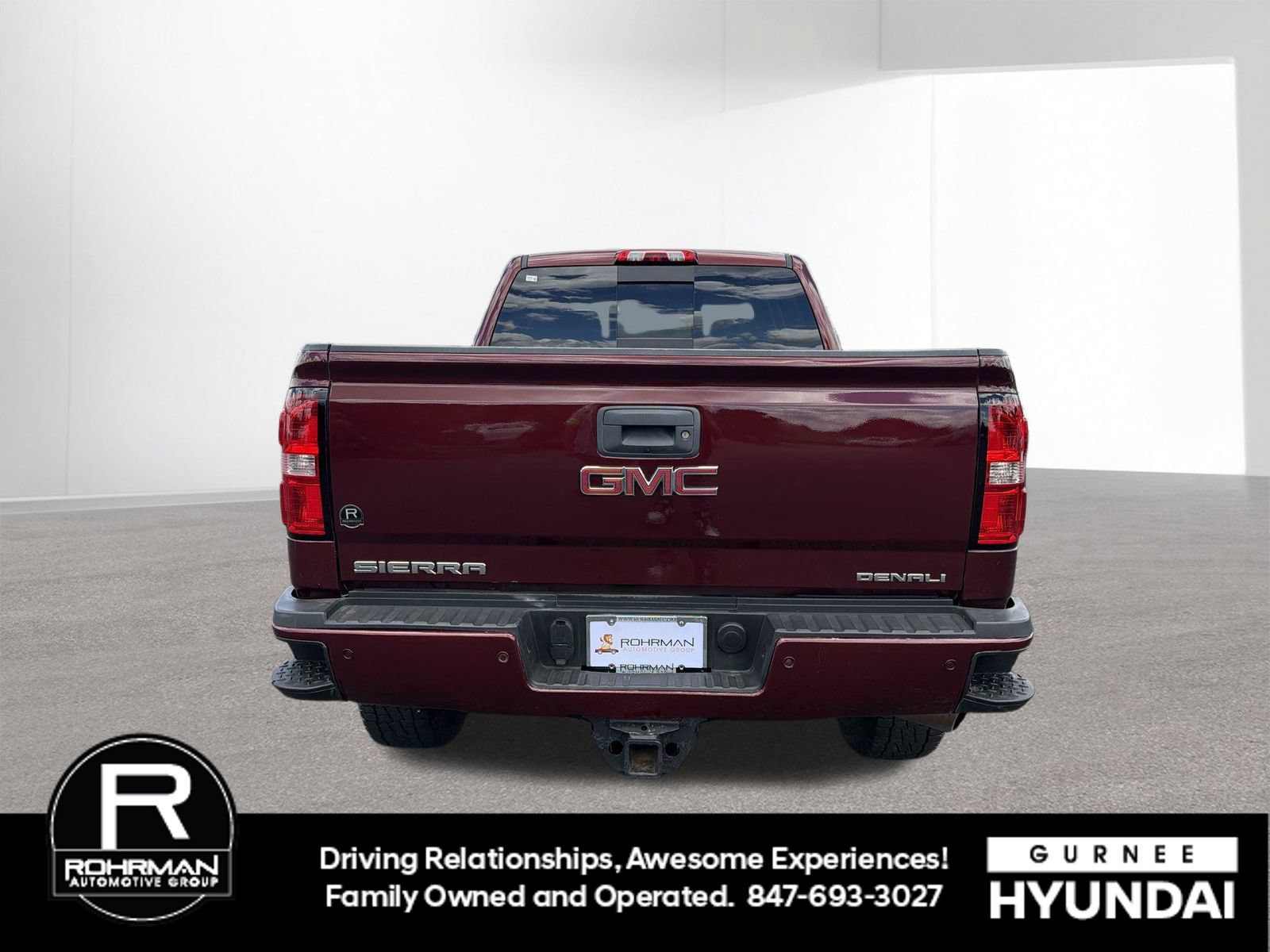 Used 2016 GMC Sierra 2500 Denali w/ Duramax Plus Package AWD/4WD image 9