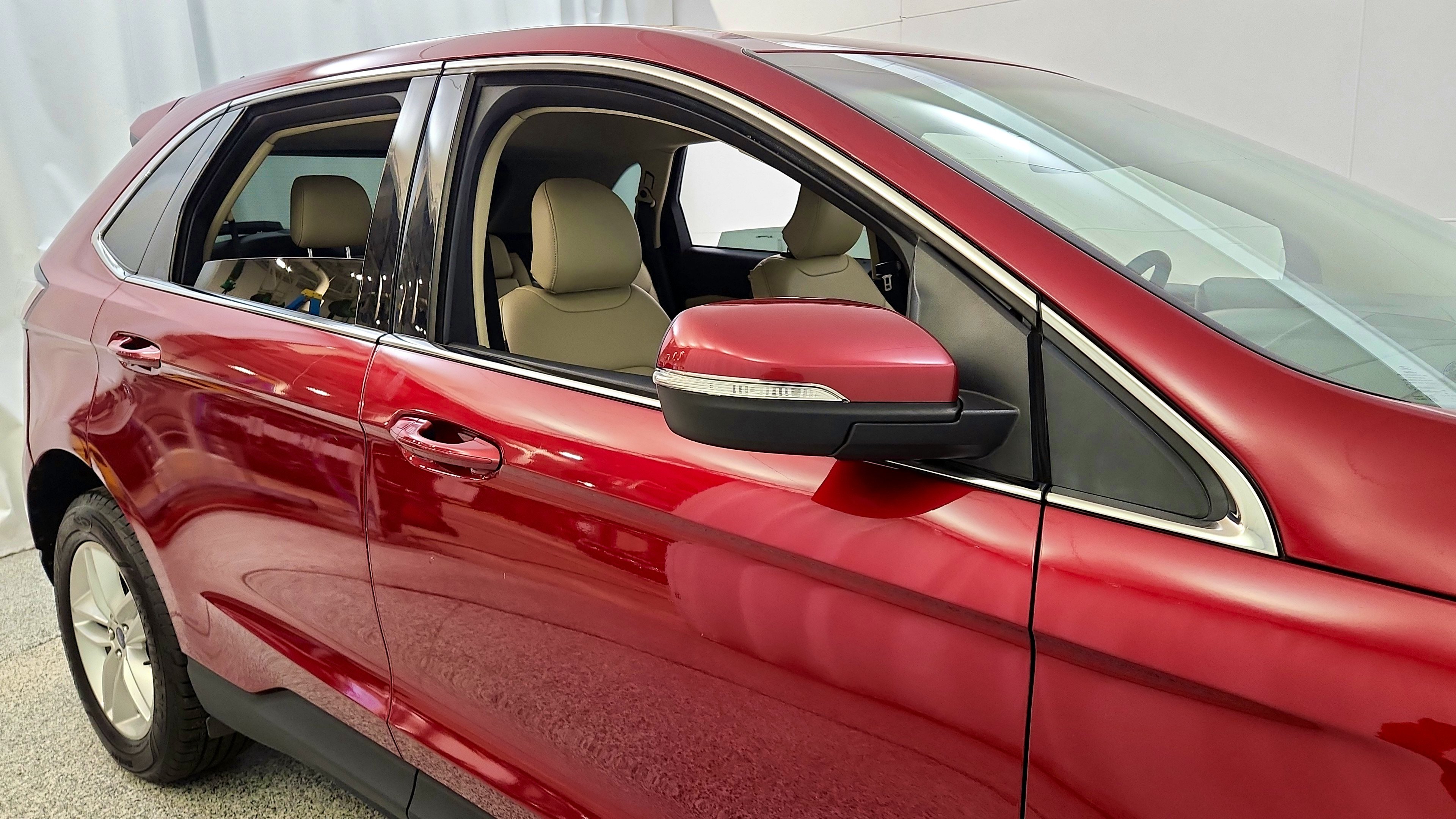 Used 2016 Ford Edge SEL w/ Equipment Group 201A AWD/4WD image 34