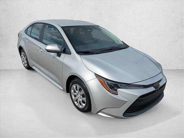 Used 2024 Toyota Corolla LE FWD image 3