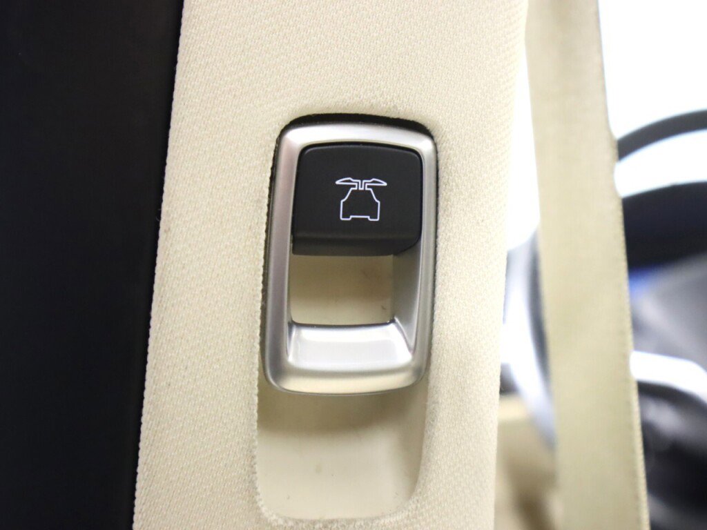 Used 2016 Tesla Model X 75D AWD/4WD image 27