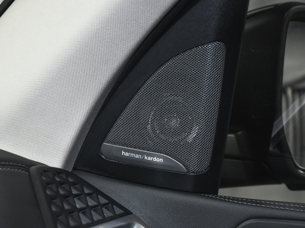 Used 2024 BMW X7 xDrive40i image 47