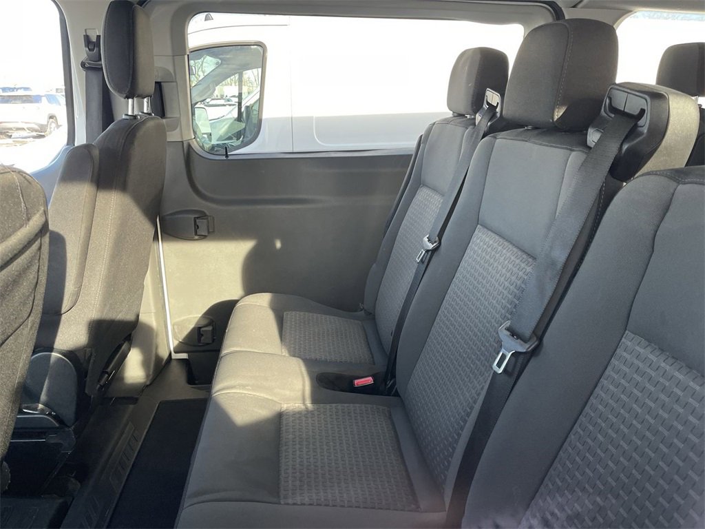 Used 2023 Ford Transit 350 XLT image 4