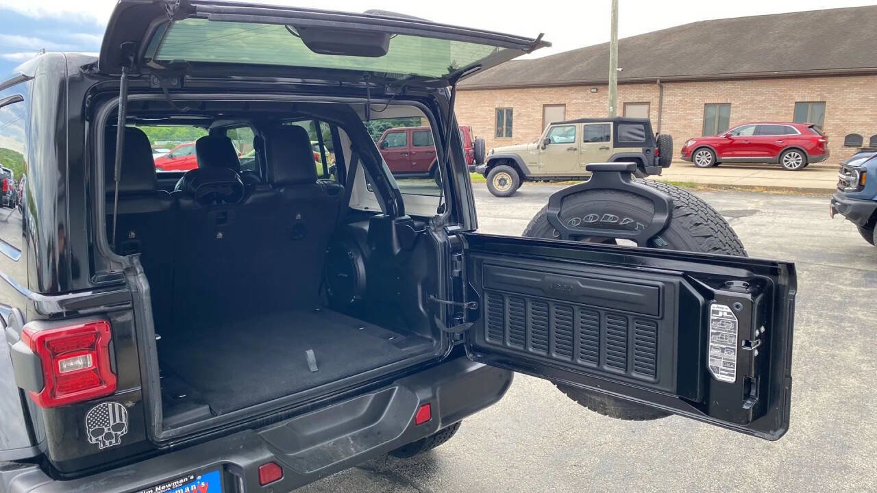 Used 2018 Jeep Wrangler Unlimited Sahara image 28