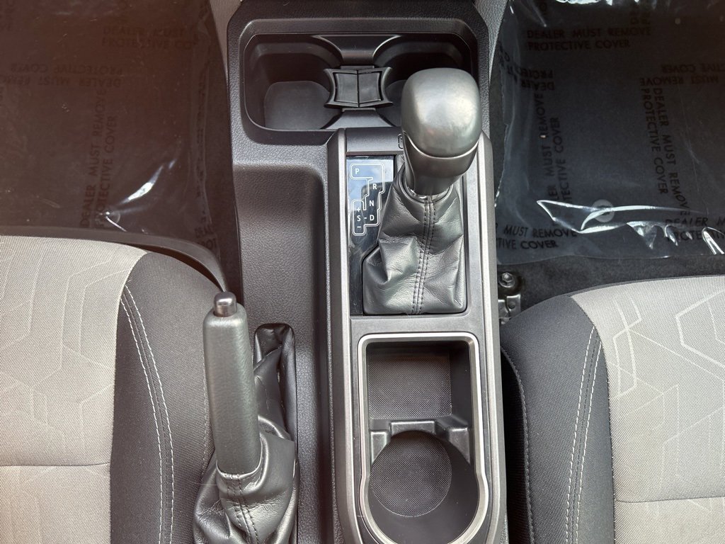 Used 2022 Toyota Tacoma TRD Off-Road image 16