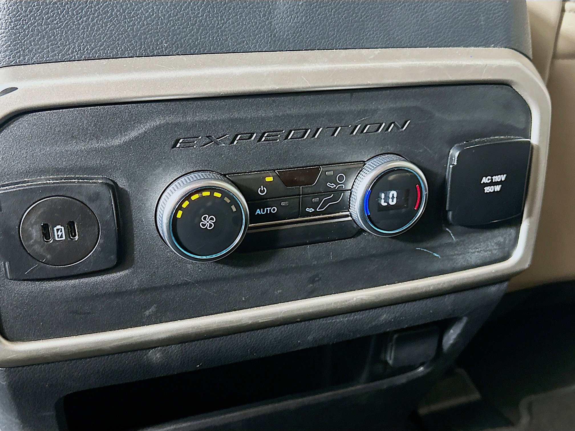 Used 2024 Ford Expedition Max XLT RWD image 27