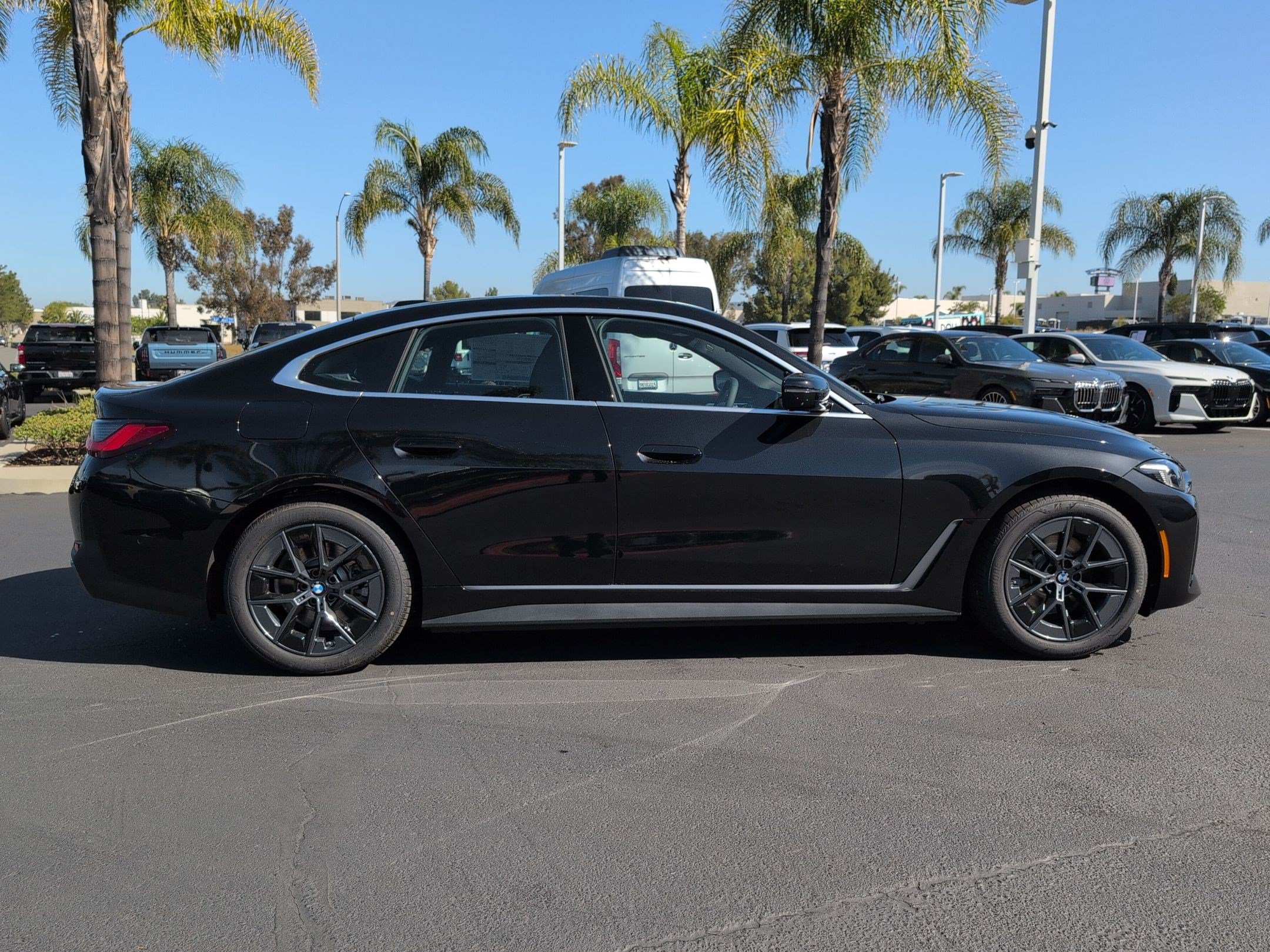 New 2026 BMW i4 eDrive40 w/ Parking Assistance Package RWD image 11