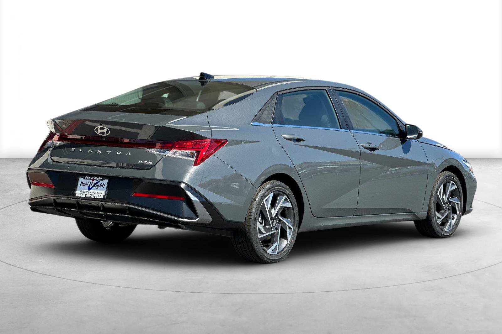 New 2026 Hyundai Elantra Limited FWD image 6