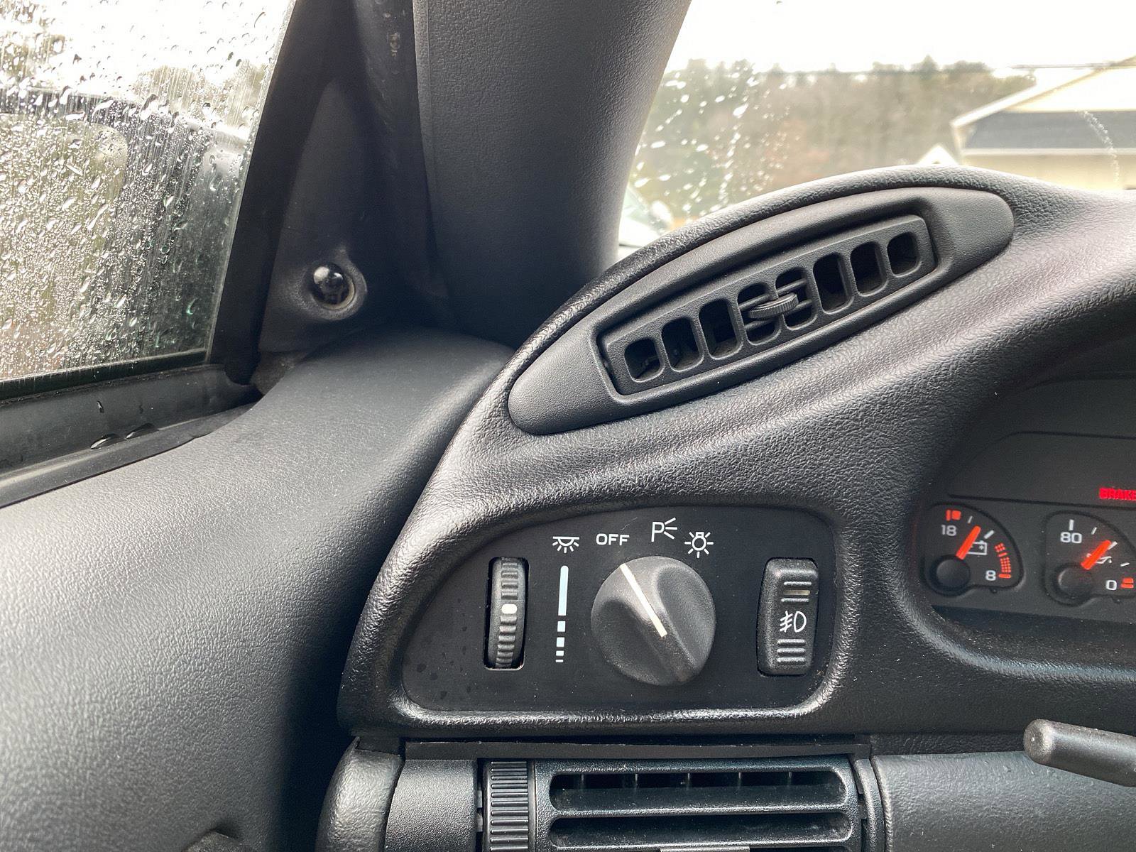 Used 1995 Chevrolet Camaro LT image 32