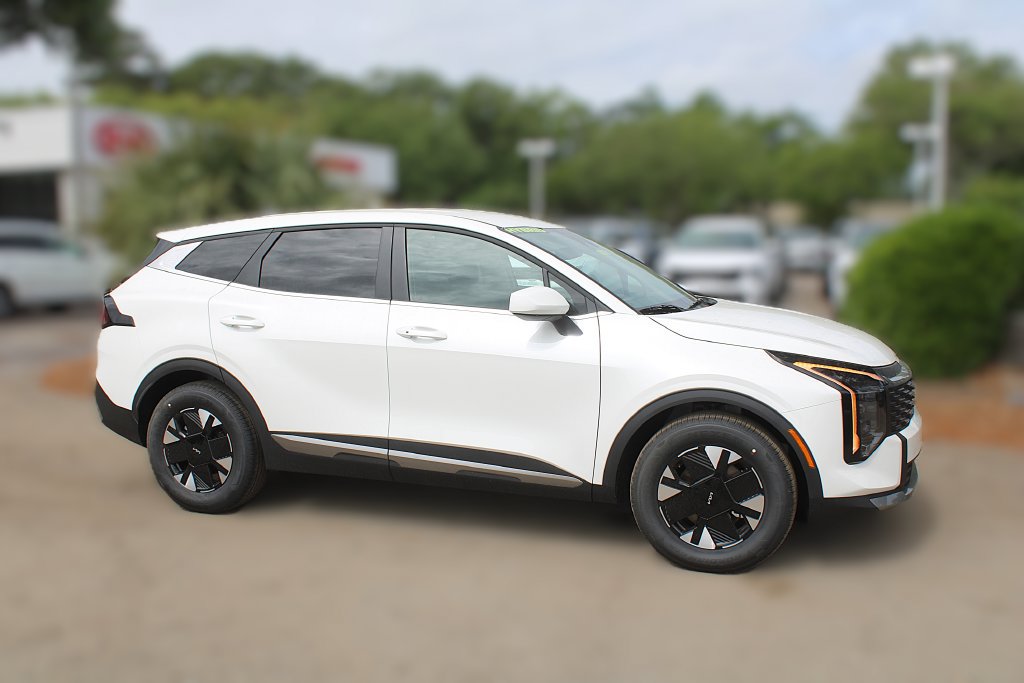 New 2027 Kia Sportage LX FWD image 4