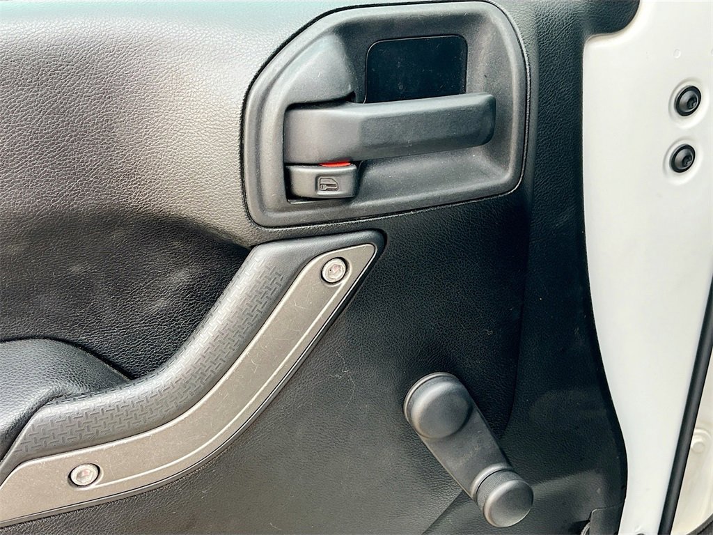 Used 2013 Jeep Wrangler Unlimited Sport w/ Trailer Tow Group image 16