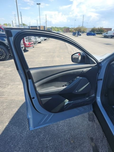 New 2025 Ford Mustang Mach-E Premium image 30