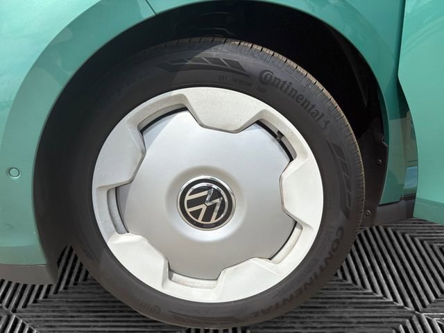 New 2025 Volkswagen ID. Buzz 1st Edition image 14