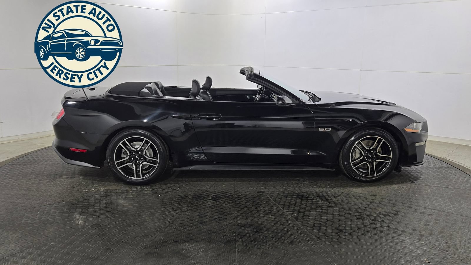 Used 2020 Ford Mustang GT Premium RWD image 14