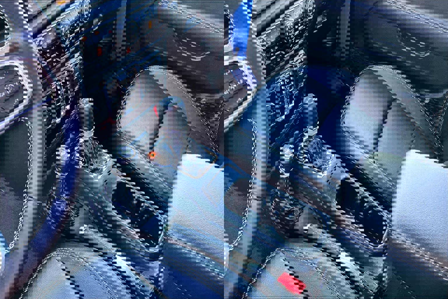 Used 2022 Jeep Wrangler Unlimited Sahara w/ Cold Weather Group image 16