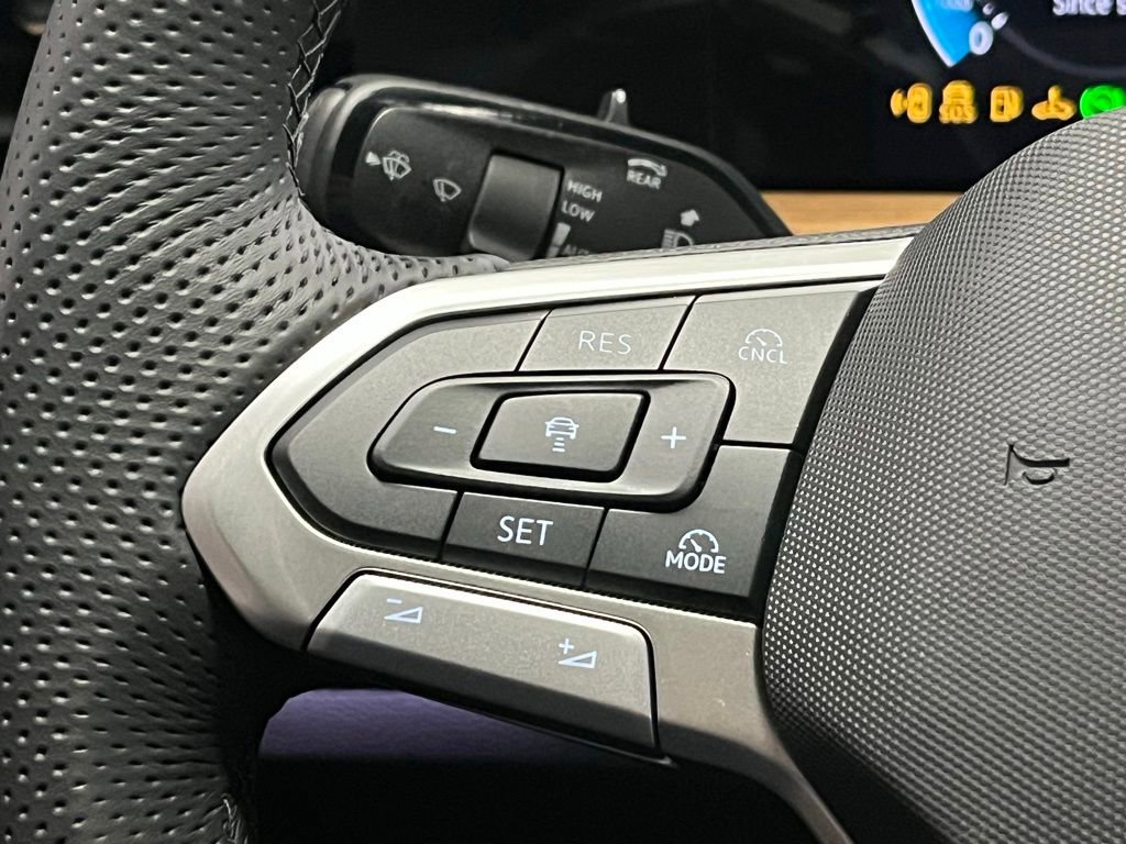 New 2026 Volkswagen Tiguan SEL R-Line AWD/4WD image 27