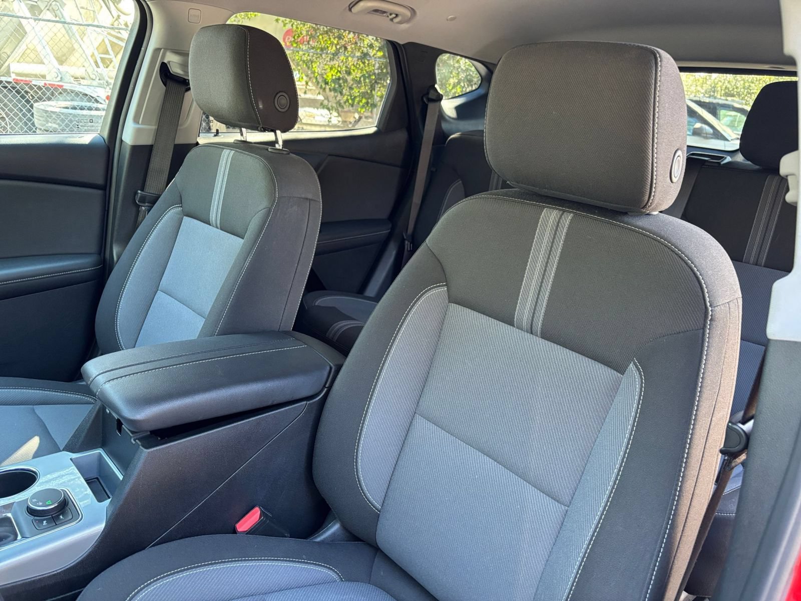Used 2026 Chevrolet Blazer LT FWD image 36